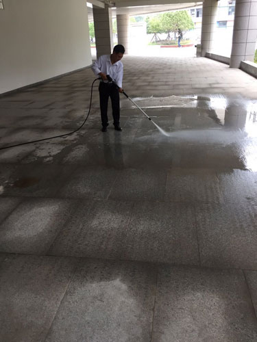 麦德龙超市高压（yā）清洗机交机现场
